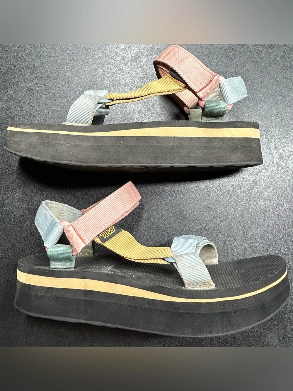 Teva Women's Size 7.5 Universal Light Multi Color Platform Sandal